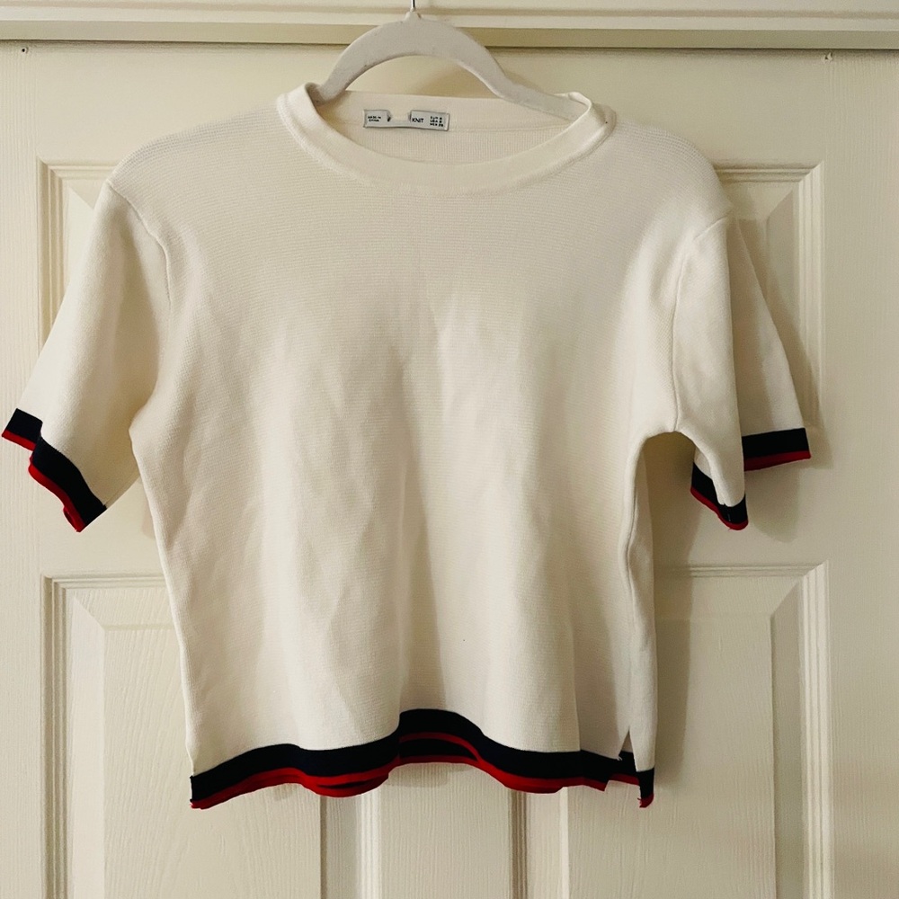 ZARA Knit Short Sleeve Sweater – White with Red & Navy Trim (Size US S)